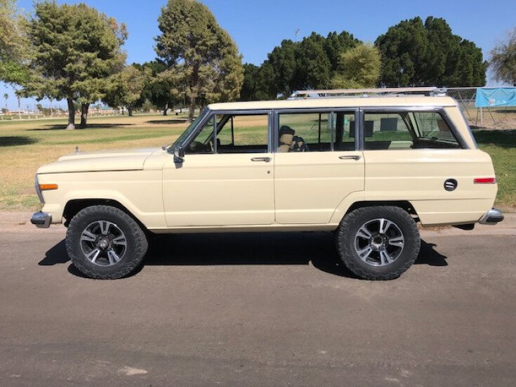 Photo for 1986 Jeep Grand Wagoneer